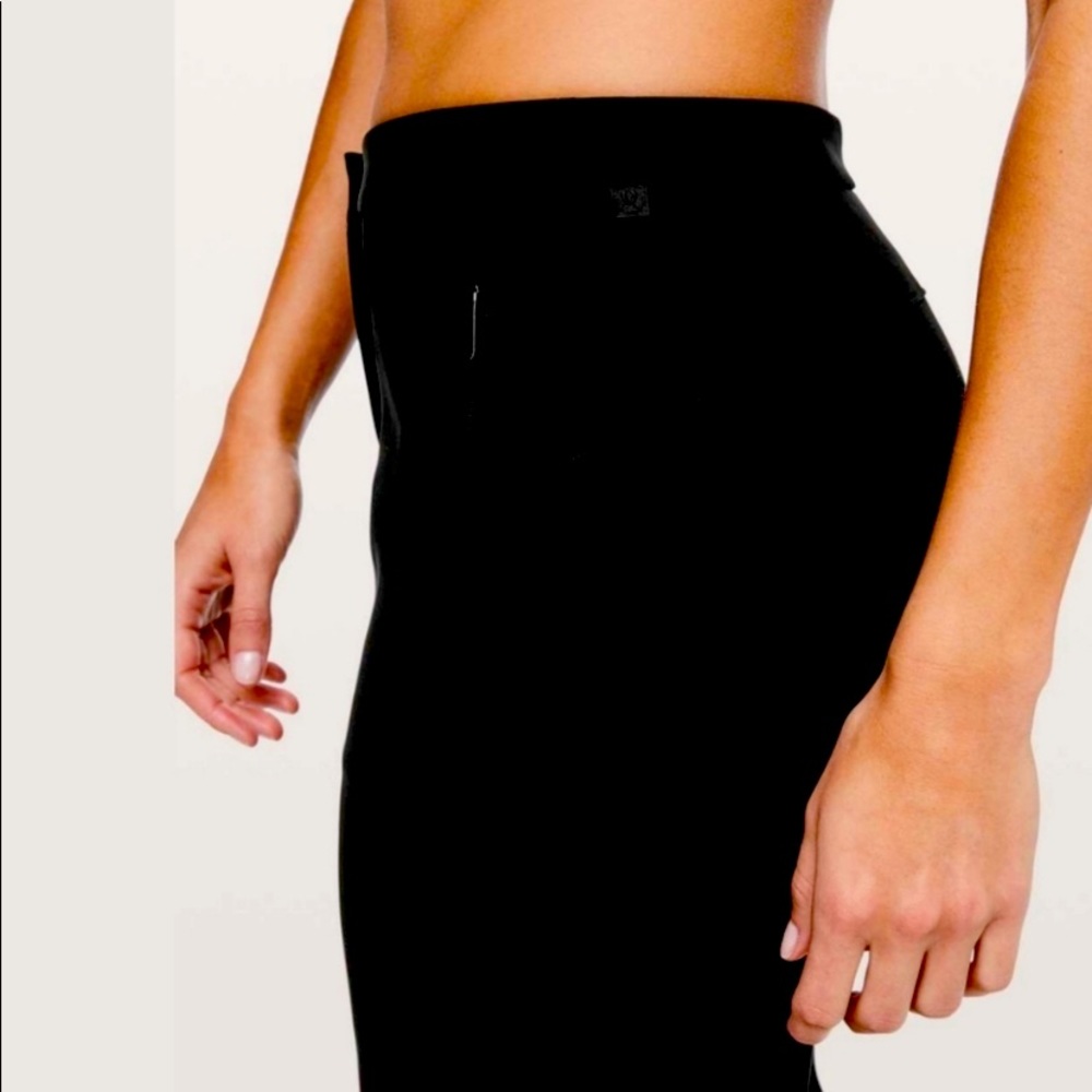 Lululemon On The Move Black Straight Leg Trouser Pants